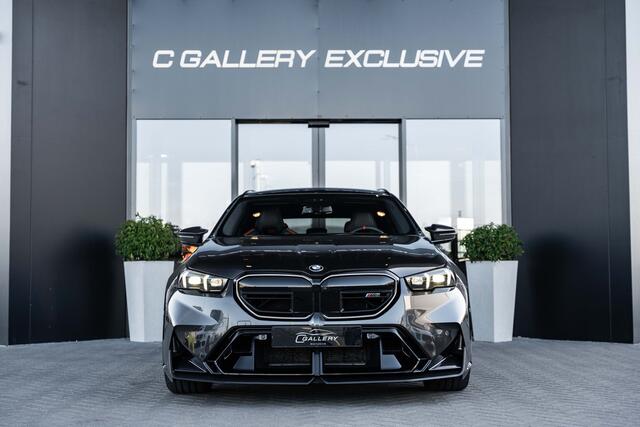 BMW M5 5-serie Touring - Panorama | B&W | Carbon | Elek. Trekhaak | 360 Camera