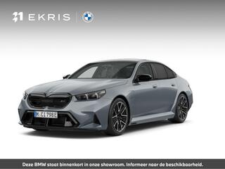 bmw-m5-sedan-comfort-pack--driving