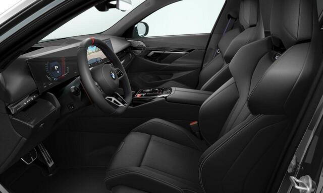 BMW M5 Sedan Comfort Pack | Driving Assistant Professional | M Driver's Pack | Bowers & Wilkins |