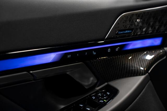 BMW M5 5-serie Touring *Bowers & Wilkins / M-Driver's Package / Stoelventilatie / Panorama / Carbon in- exterieur / Surround-View*