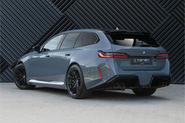 BMW M5 Touring V8 Hybride M Keramisch Pano Alcant.Hemel Bowers&Wilkins Trekhaak