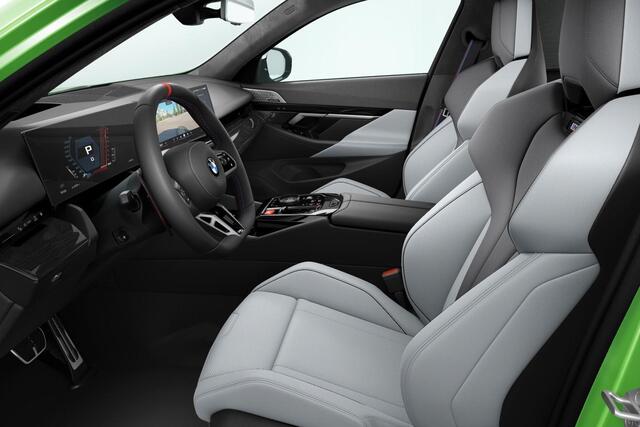 BMW M5 5-Serie Touring Individual Frozen Tampa Bay Green | M Drive Professional | Comfort Pack | Bowers & Wilkins |