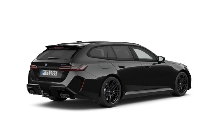 BMW M5 5-serie Touring |M Drive Professional | Elektrisch verstelbare stoelen | Iconic Glow| Comfort Acces | Carbon Interieurlijsten