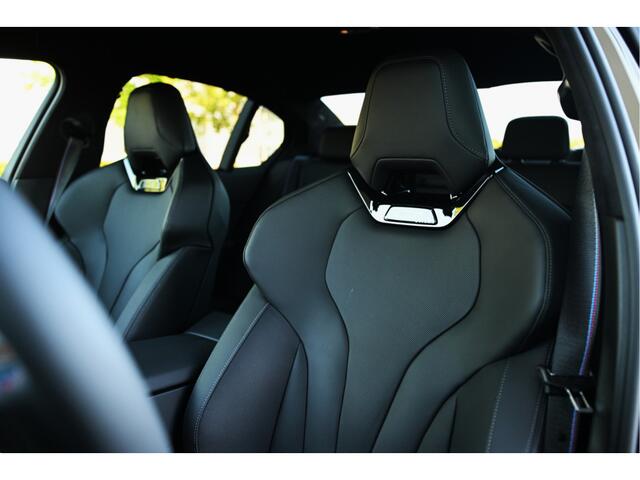 BMW M5 5 Serie Automaat / Trekhaak / M Drive Professional / Carbon Pack / Comfort Access / Bowers & Wilkins / Adaptieve LED / Stoelventilatie / Parking Assistant Professional