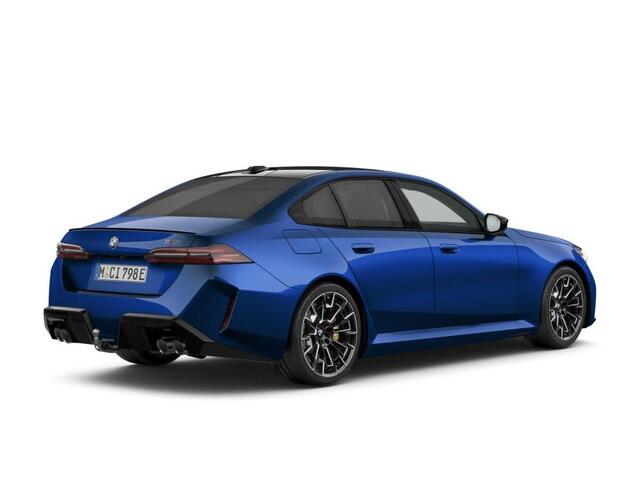 BMW M5 Sedan | M Drivers Pack | Comfort Pack | Bowers & Wilkins | Panoramadak