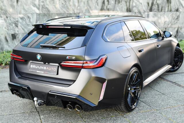 BMW M5 5-serie Touring Frozen Black mat|Trekhaak|BTW|M Drive