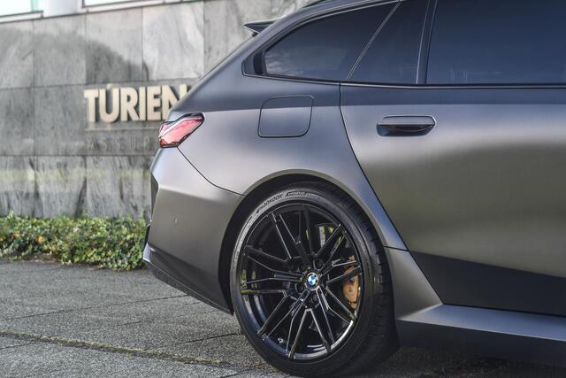 BMW M5 5-serie Touring Frozen Black mat|Trekhaak|BTW|M Drive