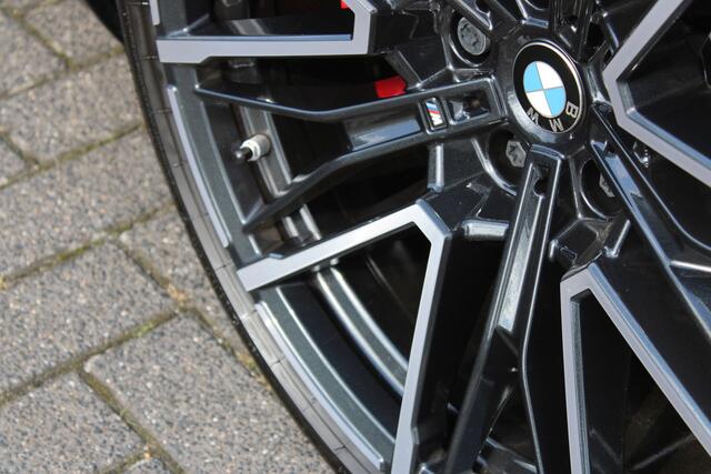 BMW M5 5 Serie Automaat / Trekhaak / M Drive Professional / Comfort Access / Adaptieve LED / Bowers & Wilkins / Stoelventilatie / Parking Assistant Professional