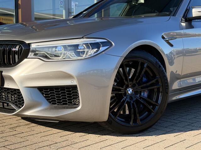 BMW M5 5-serie | B&W | Head-Up | Memory | Carbon | 360 | Rear Entertainment | ACC | Stoelverkoeling + Verwarming |