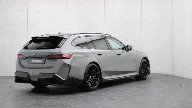 BMW M5 Touring M Performance | Akrapovic | Eventuri | M Drivers Package | Stoelventilatie | Panoramadak | Bowers & Wilkins | Trekhaak | XPEL PPF