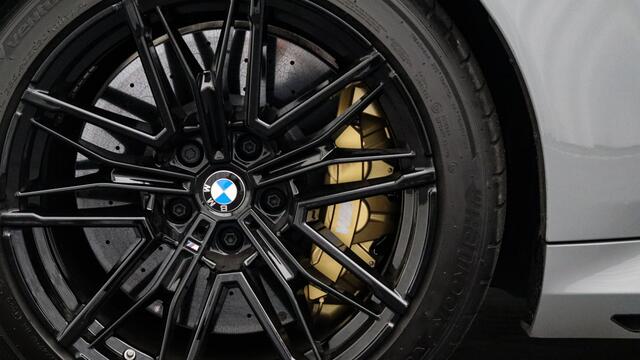 BMW M5 Touring M Performance | Akrapovic | Eventuri | M Drivers Package | Stoelventilatie | Panoramadak | Bowers & Wilkins | Trekhaak | XPEL PPF