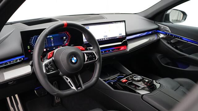 BMW M5 Touring M Performance | Akrapovic | Eventuri | M Drivers Package | Stoelventilatie | Panoramadak | Bowers & Wilkins | Trekhaak | XPEL PPF
