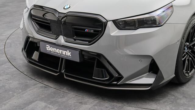 BMW M5 Touring M Performance | Akrapovic | Eventuri | M Drivers Package | Stoelventilatie | Panoramadak | Bowers & Wilkins | Trekhaak | XPEL PPF