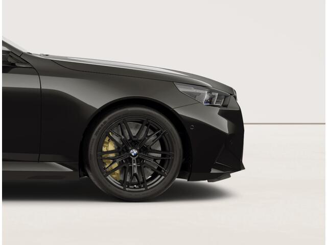 BMW M5 Touring CERAMIC.M-DRIVE PACK.T.HAAK. B&W AUDIO