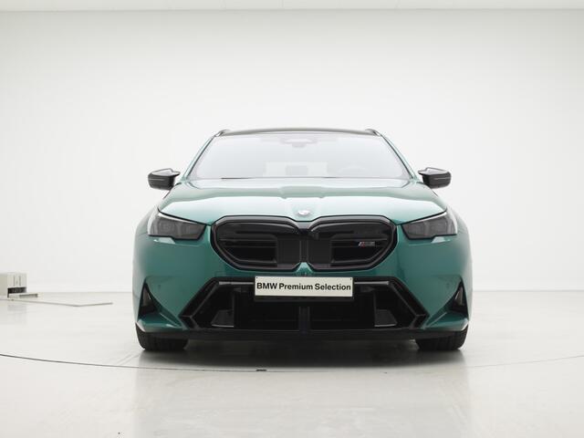 BMW M5 M5 Touring | CoPilot | Trekhaak | Ventilatie | Bowers & Wilkins Surround Sound System | 727 pk | M Isle of Man Green metallic 7ME M-Drivers Package mogelijk