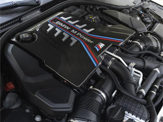 BMW M8 8-serie Gran Coupé Competition - Individual "Messing Metallic" - Carbon Brakes - Bowers & Wilkins