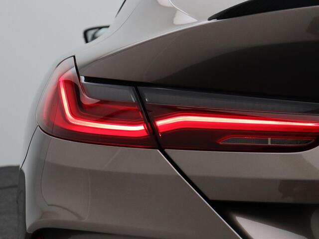 BMW M8 Gran Coupé Competition | Keramische Remmen | Co-Pilot | Bowers & Wilkins | Head-Up | Comfort Access | 360 graden camera | Stoelventilatie | Soft-Close |