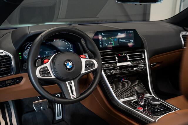 BMW M8 8-serie Competition *M-Driver's Package / Harman Kardon / Soft-Close / HUD / Surround-View / M Sportuitlaat*