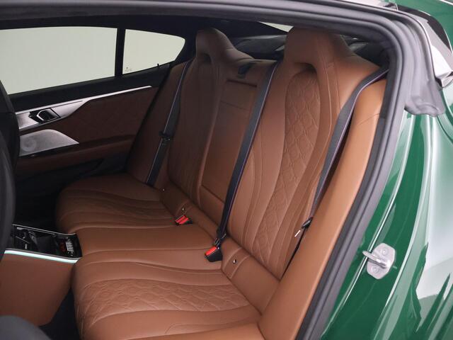 BMW M8 COMPETITION 626 PK IRISH GREEN + BOWERS & WILKINS | KERAMISCHE REMMEN