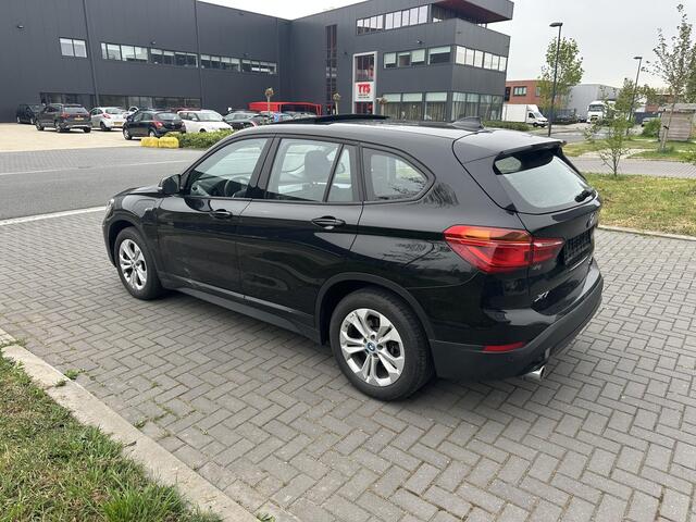 BMW X1 xDrive25e Exec. Pano, Navi, Trekhaak