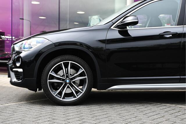 BMW X1 xDrive20i xLine Automaat / Sportstoelen / LED / Park Assistant / Cruise Control / Leder / Stoelverwarming / Adaptive onderstel