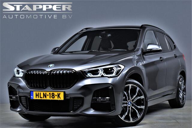 BMW X1 xDrive25e 220pk M-sport 1e Eig. Dealer OH H.Leer/Keyless/Camera/Navi/Led/Stoelverw./Lmv19''