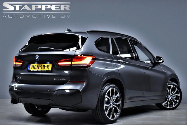 BMW X1 xDrive25e 220pk M-sport 1e Eig. Dealer OH H.Leer/Keyless/Camera/Navi/Led/Stoelverw./Lmv19''
