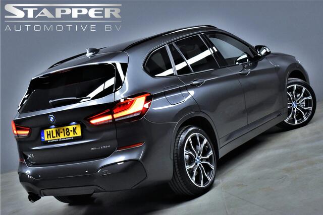 BMW X1 xDrive25e 220pk M-sport 1e Eig. Dealer OH H.Leer/Keyless/Camera/Navi/Led/Stoelverw./Lmv19''