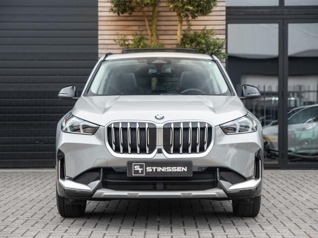 BMW X1 sDrive20i Pano Leer Trekhaak Keyless