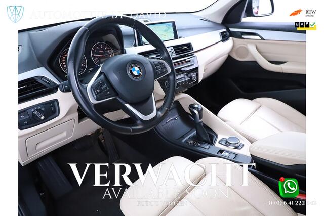 BMW X1 sDrive20i 192 pk HIGH EXECUTIVE CENTENNIAL AUTOMAAT / LEDER / HEAD-UP DISPLAY / NAVIGATIE PLUS / LED-KOPLAMPEN / SPORTSTOELEN / ALARM / CRUISE CONTROL / ISOFIX