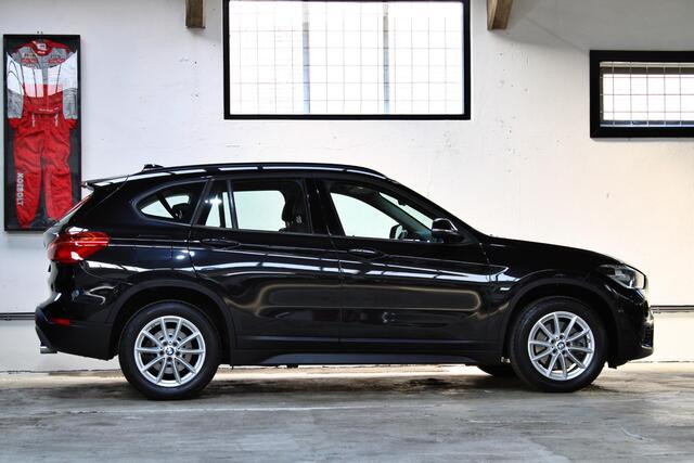 BMW X1 sDrive20i High Executive | Head-Up | Adaptive Cruise control | Elektr. achterklep | NL auto |