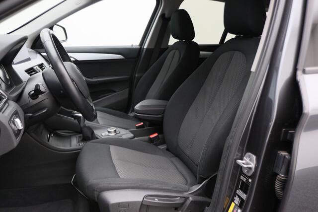 BMW X1 xDrive25e Executive Navigatie, Stoelverwarming, PDC, Cruise, Climate
