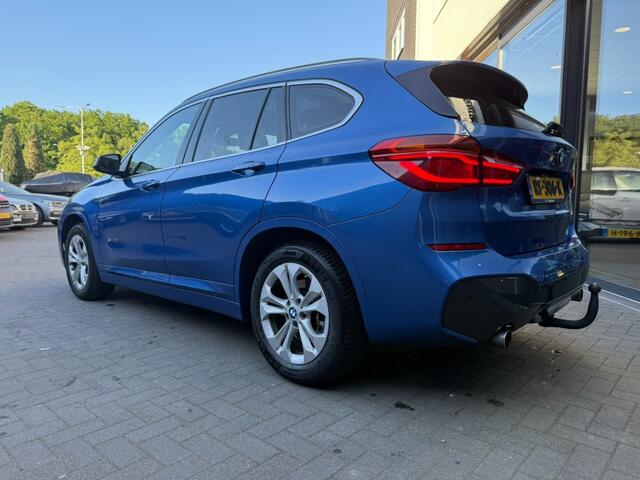 BMW X1 sDrive20i M-Sport,Pano,HUD,Leer,Camera,Trekhk afn.,Stoelverw,Cli
