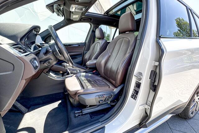 BMW X1 xDrive20i xLine | High Executive | Trekhaak | Achteruitrijcamera | Panoramadak