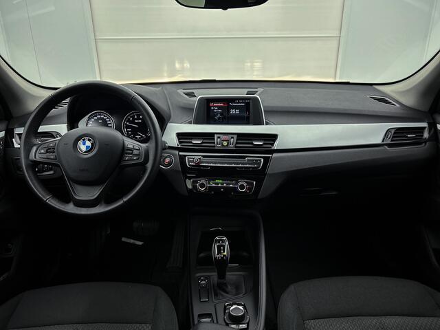 BMW X1 sDrive18i 141PK Automaat Executive / Cruise-ctr. / Lm.velgen / Navigatie / Elektrische Achterklep / Apk apr-2026