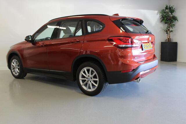 BMW X1 sDrive16d Executive Edition | NL-AUTO+N.A.P! | LED | GROOT-NAVI | CLIMA | E-KLEP | CRUISE | PDC-V/A | DAB |