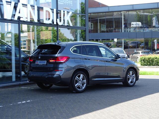 BMW X1 xDrive25e eDrive Exe. M Sportpakket Afn.Trekhaak Ada.Led Nav. PDC 18" LM Velgen