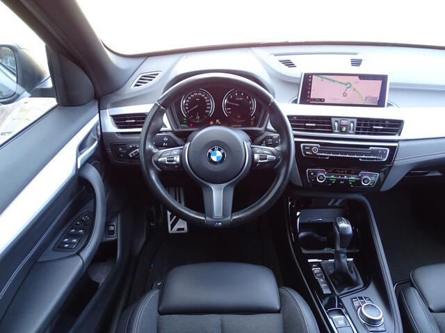 BMW X1 xDrive25e eDrive Exe. M Sportpakket Afn.Trekhaak Ada.Led Nav. PDC 18" LM Velgen