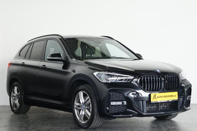BMW X1 xDrive25e M-Sport / Panorama / HUD / LED / Pilot Assist / CarPlay