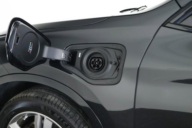 BMW X1 xDrive25e M-Sport / Panorama / HUD / LED / Pilot Assist / CarPlay
