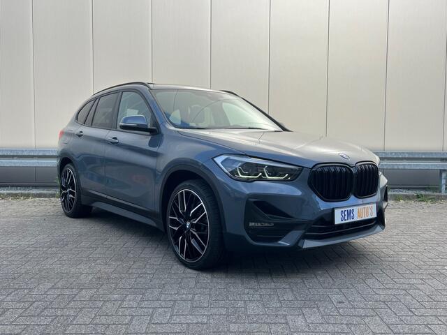 BMW X1 xDrive25e High Executive Edition Pano / Head up / Full led