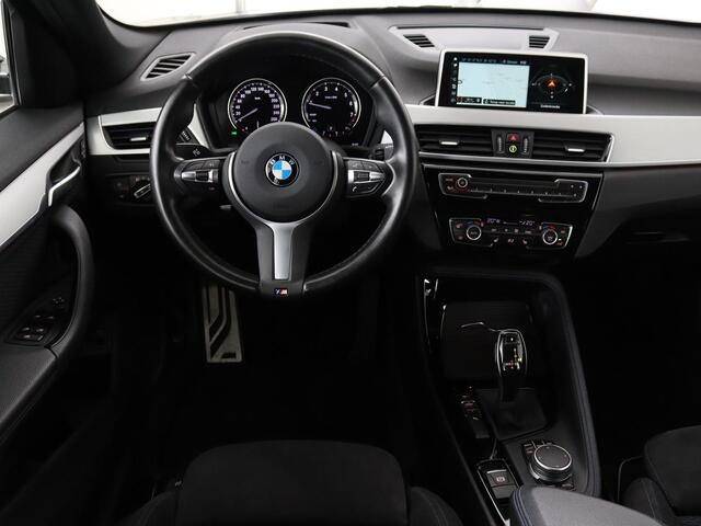 BMW X1 sDrive18i M Sport | Stoelverwarming | Head-Up | Sportstoelen | Full LED | Alcantara | Navigatie | Park Assist | Climate control