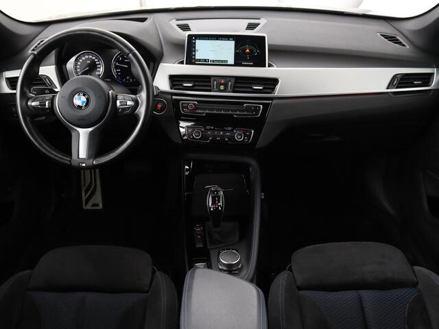 BMW X1 sDrive18i M Sport | Stoelverwarming | Head-Up | Sportstoelen | Full LED | Alcantara | Navigatie | Park Assist | Climate control