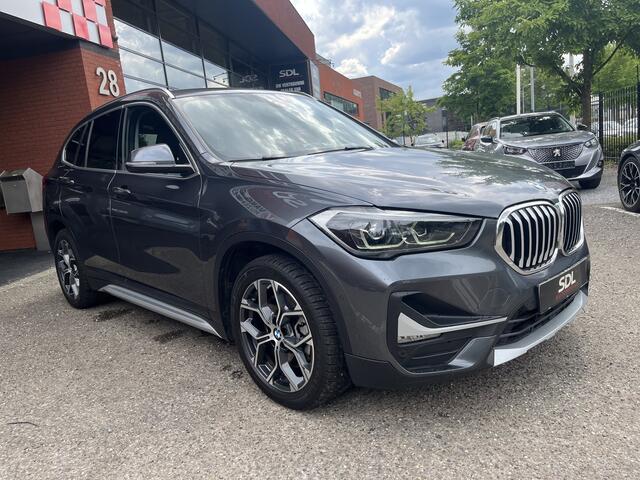 BMW X1 xDrive25e High Executive X-Line // FULL LED // HALF LEDER // ELEK. KLEP // NAVI+CARPLAY // CAMERA+SENSOREN //