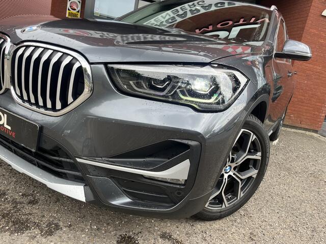 BMW X1 xDrive25e High Executive X-Line // FULL LED // HALF LEDER // ELEK. KLEP // NAVI+CARPLAY // CAMERA+SENSOREN //