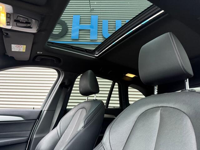 BMW X1 xDrive25i High Executive M Sport Leer Panoramadak Trekhaak 19 inch Head-Up Display ACC Camera