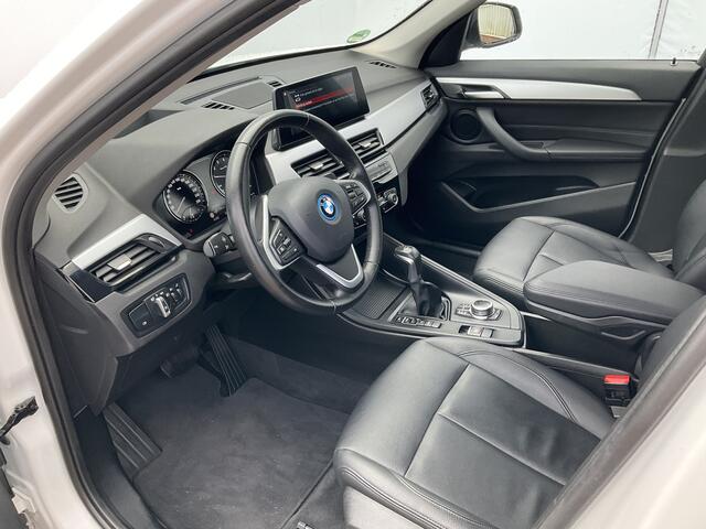 BMW X1 xDrive25e 222PK Automaat Trekhaak Leder Carplay Led Elek.Klep Plug-in!
