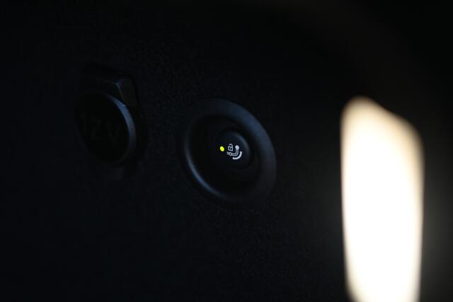 BMW X1 xDrive25e M Sport Automaat / Panoramadak / Trekhaak / Adaptieve LED / Comfort Access / M Adaptief onderstel / Parking Assistant Plus
