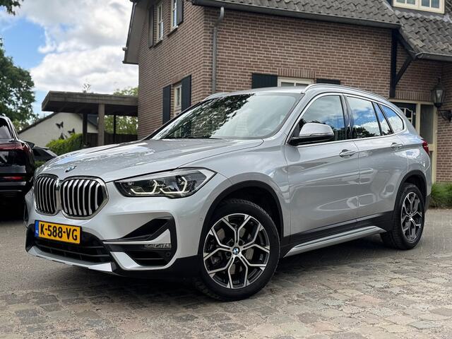 BMW X1 sDrive 2.0i 178pk High Executive ecc,lmv,led,navigatie,trekhaak,leer,sportstoel