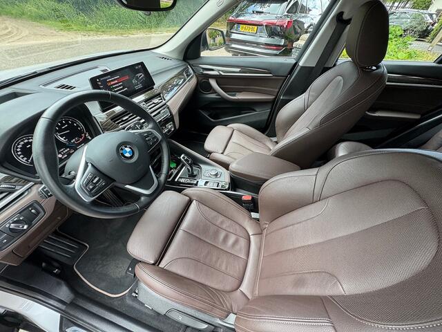 BMW X1 sDrive 2.0i 178pk High Executive ecc,lmv,led,navigatie,trekhaak,leer,sportstoel